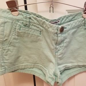 Express women's mint green shorts size 8